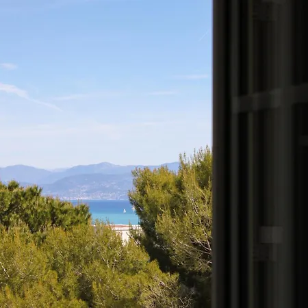 فندق Beau Site - Cap D'antibes 4*
